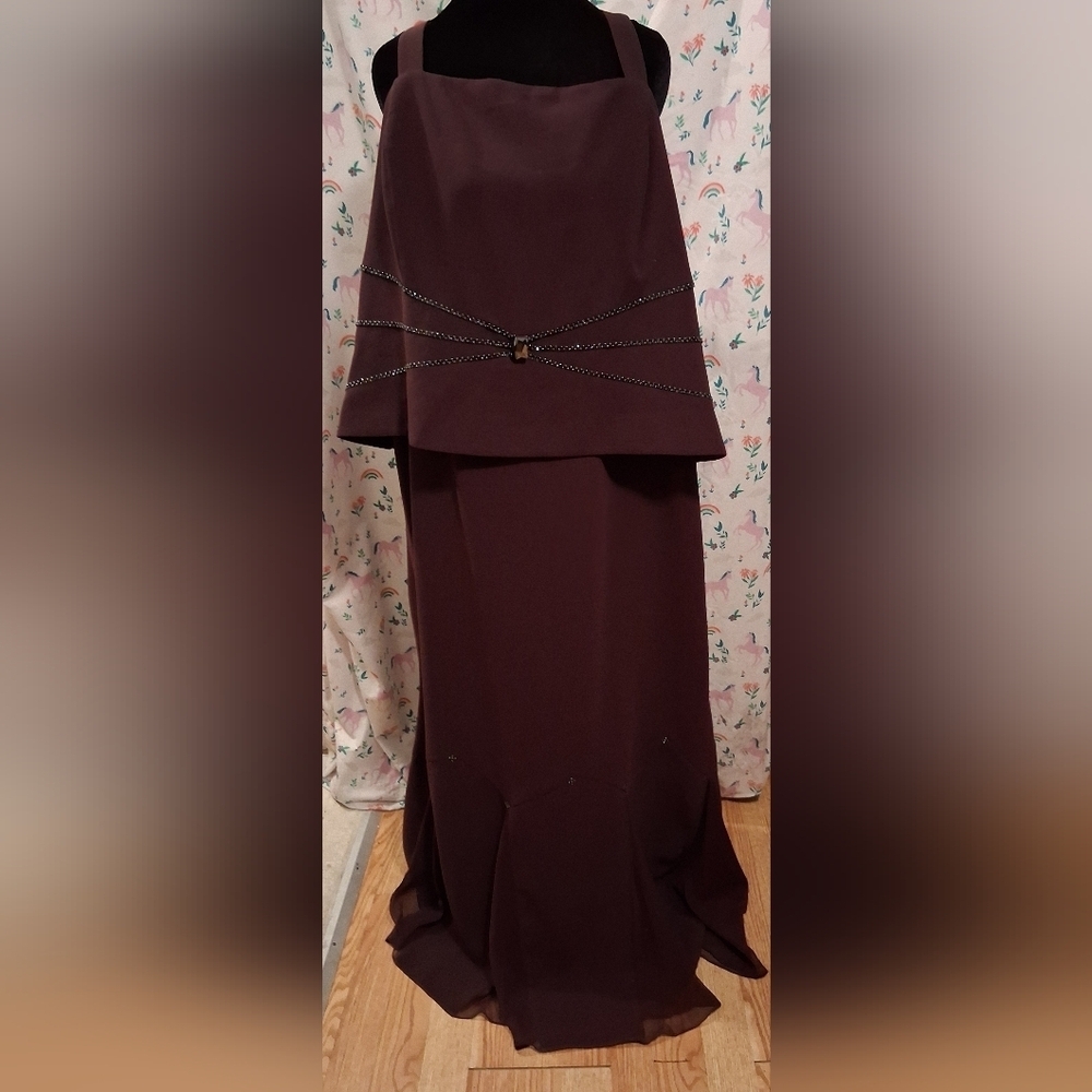 NWOT Junnie Leigh Burgundy Swarovski Crystal Formal Wedding Event Dress SZ 18/20